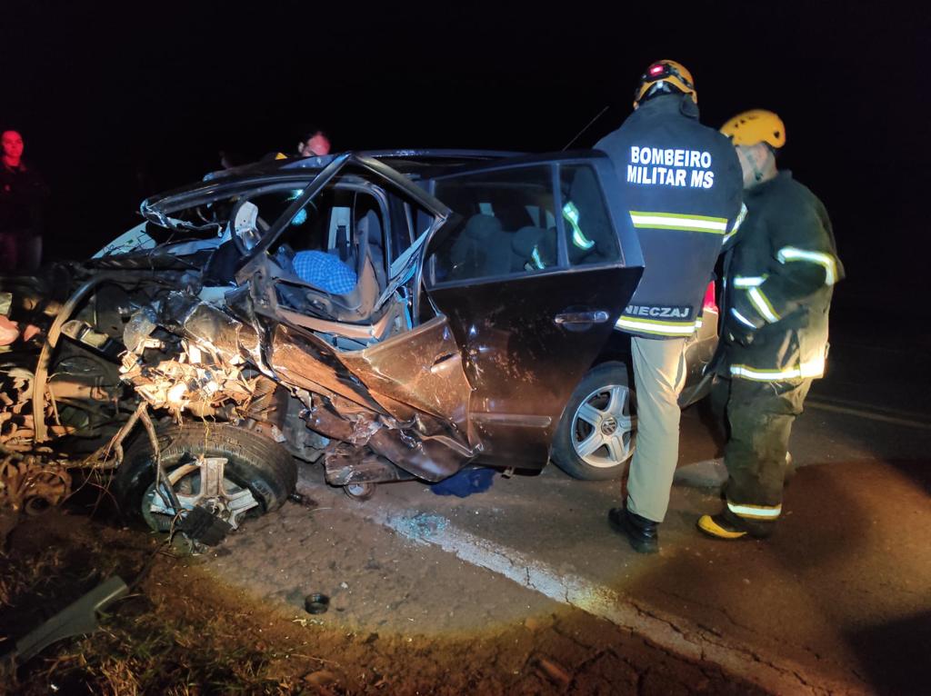 Veículos ficaram com a frente destruída; Fotos: Maracaju Speed