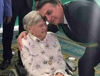 Mãe de Bolsonaro morreu nesta sexta aos 94 anos
