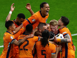 Eurocopa: Holanda vence Turquia de virada e enfrenta a Inglaterra na semifinal 