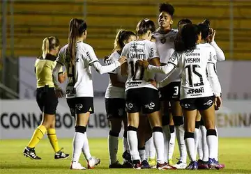 Libertadores Feminina: Corinthians goleia Olimpia e avança