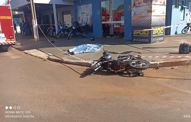 Motociclista morre após ser atropelado em Dourados 